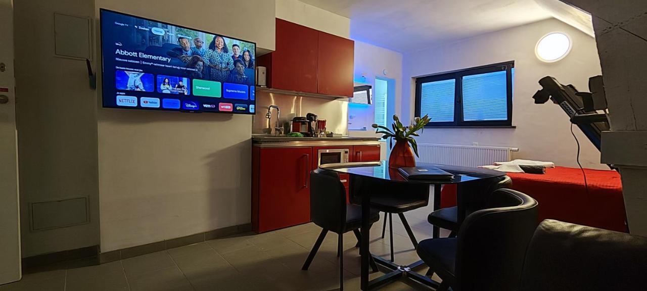 Logeerkamer Xxl 25 M2 Zemst Bagian luar foto